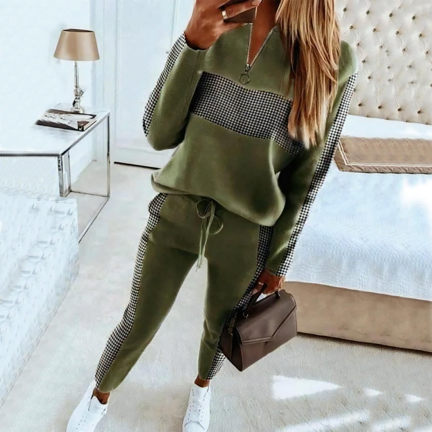 Women's 2-Piece Patchwork Tracksuit: Hooded Long Sleeve and Zipper Pocket Joggers